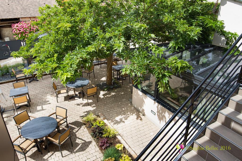 L'Hostellerie D'Acquigny Exteriér fotografie